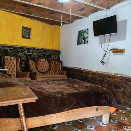 La Casa De Los Mangos Ajijic San Antonio Tlayacapan Buitenkant foto
